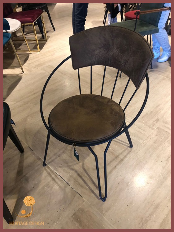 Demir Sandalye